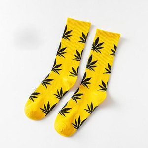 Chaussettes décontractées pour le quotidien, tissu confortable, coupe décontractée, idéales pour le travail et les tenues décontractées - Product Image 2