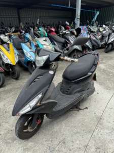 Para Scooter de Gasolina YAMAHA RSZ Usado, Exportado de Taiwán - Product Image 2