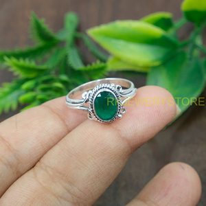 Bague en émeraude verte, argent sterling 925, bague en pierre verte, bijoux en émeraude, bague au design artisanal, cadeau de Noël, bijoux pour femmes - Product Image 4