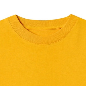 Camiseta Personalizada OEM para Hombre, Color Amarillo Sólido, Cuello Redondo, Manga Corta, Informal, de Algodón - Product Image 3