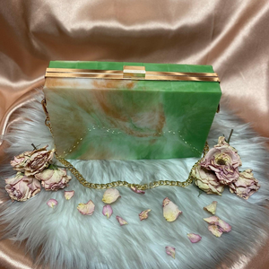 Bolso de mano artesanal de resina con impresionante trabajo de cristales y piedras, bolso de noche artesanal para bodas y celebraciones POR MULTI CRAFT - Product Image 4