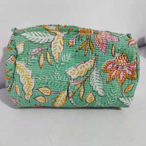 Trousse de Toilette Vintage Grande Taille en Coton Matelassé Imprimé au Bloc, Faite à la Main, pour Femme - Meilleure Vente - Product Image 4