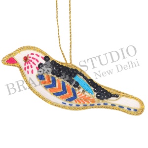 Adornos Navideños Personalizados de Terciopelo Satinado con Cuentas Bordadas a Mano, Ecológicos, de Brazeal Studio, Hilos Dorados de Fábrica - Product Image 3