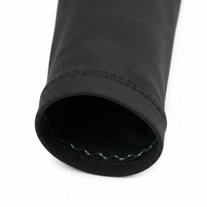 Manchon de compression en néoprène pour le coude, idéal pour la musculation, l'entraînement en salle et l'haltérophilie, avec logo personnalisé, fournisseur d'usine - Product Image 4