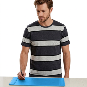 Camiseta de punto de manga corta con cuello redondo a rayas para hombre, corte regular, estilo casual, gris y azul marino, OEM - Product Image 2