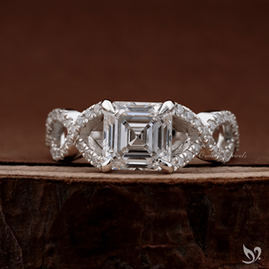 แหวนเพชรทรง Asscher 2 กะรัต ได้รับการรับรองจาก IGI เพชรเพาะเลี้ยงสำหรับงานหมั้น ตัวเรือนทองคำขาว 10K ดีไซน์วงแหวนแบบ Split Twist Pave สำหรับผู้หญิง - Product Image 1