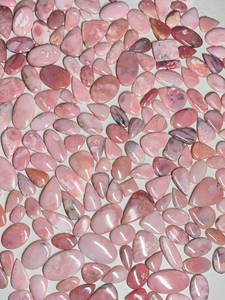 พลอยโอปอลสีชมพูธรรมชาติคุณภาพดีที่สุด รูปทรงคาโบชอง สีสวยงาม เหมาะสำหรับการออกแบบเครื่องประดับ การสะสม ของขวัญ และงานฝีมือ - Product Image 2