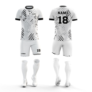 Ensemble d'uniformes de football de haute qualité, couleurs personnalisées, logo, 100% coton, col en V, taille élastique, manches courtes, séchage rapide, design personnalisé - Product Image 1