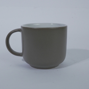 แก้วกาแฟเซรามิกเคลือบด้านเรียบพร้อมหูจับ สามารถปรับแต่งโลโก้ได้ เหมาะสำหรับร้านกาแฟ ร้านอาหาร โรงแรม - Product Image 1