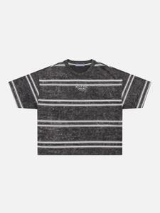 เสื้อยืดโอเวอร์ไซส์ลายทางผ้าฝ้าย คอโอ แขนสั้น สไตล์ลำลองสำหรับผู้ชาย เนื้อผ้าเจอร์ซีย์ ระบายอากาศได้ดี พิมพ์ลายโลโก้ด้านหน้า - Product Image 1