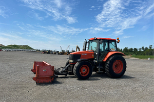 Tractor Agrícola 2011 M108X 4WD de 210HP con Transmisión por Engranajes, Caja de Cambios y Bomba, Equipo de Calidad, Suministro de Fábrica, Venta al Por Mayor - Product Image 3
