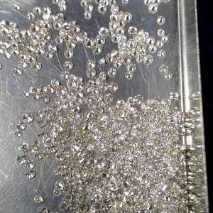 Diamants naturels ronds, taille exclusive VS SI Clarity EF, de 1,30 mm à 1,70 mm, pour bijoux, toutes tailles personnalisées disponibles. - Product Image 1