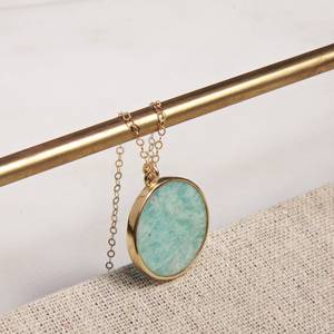 Pendentif en Amazonite Véritable Ronde Plaqué Or avec Chaîne Délicate Vintage pour Femme – Idéal pour les Fiançailles - Product Image 3