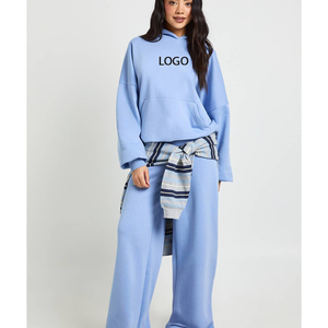 Ensemble de survêtement assorti bleu pour femmes |   Ensemble de survêtements pour femmes personnalisés en gros : Sweat à capuche oversize et pantalon large bleu ciel - Product Image 3