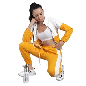 ชุดเซ็ตเสื้อฮู้ดดี้และกางเกงจ็อกเกอร์สตรีทแวร์แบบครอป แต่งลายฟอกสี ดีไซน์ขาดๆ ประดับคริสตัล ผ้าหนา ซิป - Product Image 1