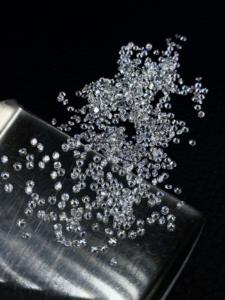 Diamant blanc de taille petite, taille brillante, cultivé en laboratoire, certifié IGI, 1-5 mm, couleur D, clarté VVS/VS, excellente taille, pour la fabrication de bijoux - Product Image 2