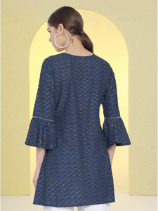 Venta al por Mayor de Kurtis Cortos con Estampado Zig Zag de Verano, Color Azul, Estilo Étnico, Casual, Cómodo y Elegante para Mujer - Product Image 5