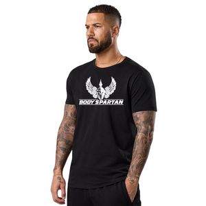 เสื้อยืดผู้ชายสีดำ Essential Jersey แขนสั้น น้ำหนักเบา ระบายอากาศได้ดี สำหรับออกกำลังกาย วิ่ง ฟิตเนส และเล่นกีฬา - Product Image 1