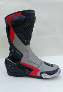รองเท้าบูท Super R-Tech Moto สำหรับผู้ชาย สีแดงเทา หนัง PU ปิดด้วยซิป ความสูงครึ่งน่อง ปิดนิ้วเท้า ใช้ได้ทุกฤดู ระบายอากาศได้ดี ทนต่อการเสียดสี พื้นยาง - Product Image 2