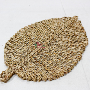 Artesanías Ecológicas de Jacinto de Agua Seco Trenzado de la Fábrica Artex Dong Thap, Vietnam - Product Image 1