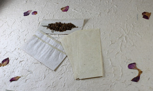 10-15 GSM Banana Art <b>Paper</b> Cigarette <b>Wraps</b> For Candles and Photo Frames - Product Image 3