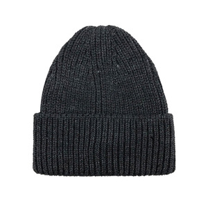 Nuevo Diseño de Gorro Personalizado, Cómodo y Cálido para Invierno, Tejido en Acrílico 100%, Unisex, Color Sólido, con Logotipo Bordado Personalizado - Product Image 2