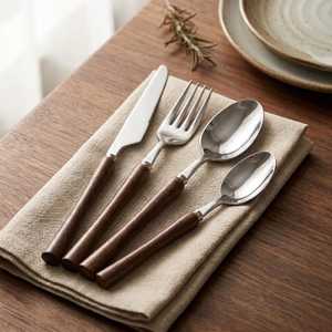 Cubertería Occidental Tradicional de Alta Calidad, Acero Inoxidable Plateado, Juego de 5 Piezas de Cuchillo, Tenedor y Cuchara, Sostenible, para Hotel y Cocina - Product Image 1