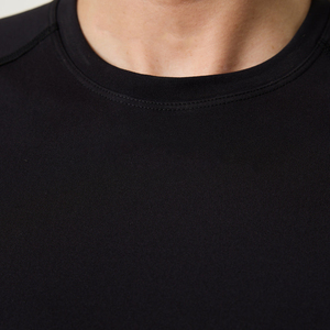 Top Corto Deportivo Negro para Mujer, Cuello Redondo, Fruncido, Tejido Elástico de Poliéster y Spandex, Transpirable, Color Sólido, Manga Corta - Product Image 5