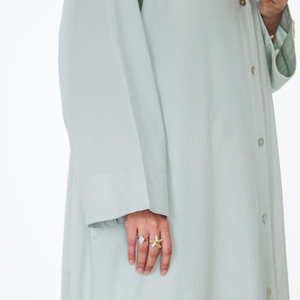 Custom Modest Women <b>Abaya</b> with <b>Satin</b> Fabric and Plaid Pattern Luxury Kaftan Style Retail Ready Packaging & Fast Production - Product Image 4