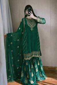 ชุดสูทสำหรับงานปาร์ตี้ของผู้หญิง เสื้อคุर्ตาปักลายดอกไม้ พร้อมชาราร่าและผ้าคลุมไหล่ - Product Image 3