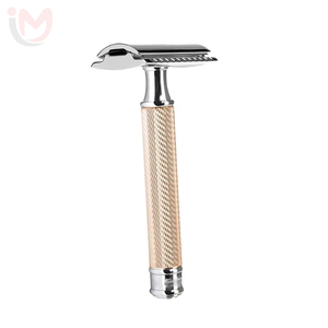 Rasoir de sécurité à double lame en acier inoxydable pour homme, manche en bambou naturel, usage en salon de coiffure - Product Image 4