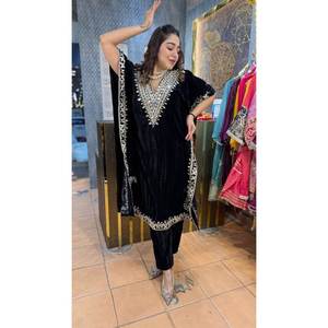 NOUVEAU ARRIVÉ VELOURS BRODERIE SÉQUENCE TRAVAIL CAFTAN AVEC PANTALON NOIR - Product Image 1