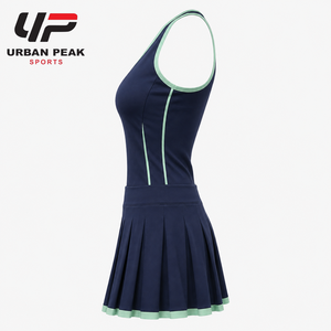 Uniforme de tenis elegante para mujer con top deportivo sin mangas, falda plisada y cintura cómoda para un estilo clásico en la cancha. - Product Image 4