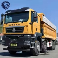 Camion benne d'occasion SINOTRUCK SITRAK 8x4 Euro 5 351-450HP, moteur diesel Weichai >8L, Poids total autorisé en charge (PTAC) 10-15T, boîte de vitesses FAST, cuve de chargement 5.3-6.2M