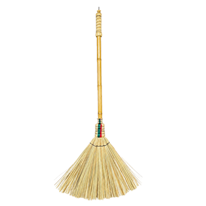 Balai en coco naturel avec manche en bois, écologique, durable, à poils festonnés, taille moyenne, pour le nettoyage des sols extérieurs et le balayage du jardin, classique - Product Image 6
