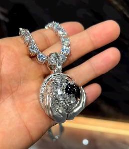 Colgante de Lujo con Forma de Globo Terráqueo, Collar con Colgante de Diamante Moissanita, Micro Pavé, Joyería Hip Hop, Plata de Ley 925 - Product Image 1