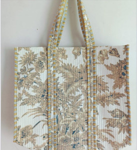 กระเป๋าผ้าฝ้ายลายพิมพ์พฤกษศาสตร์สีเบจ ขนาดใหญ่ ใช้ซ้ำได้ เป็นมิตรกับสิ่งแวดล้อม กระเป๋าช้อปปิ้งทันสมัย - Product Image 2