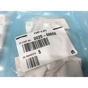 Lote de 8 Abrazaderas para Caja de Gas AMAT 0020-09658, 145770 - Equipo y Piezas de Semiconductores de Confianza de Global Legacy - Product Image 1
