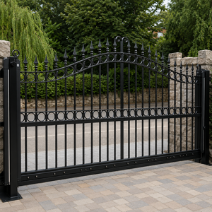 Améliorez l'extérieur de votre propriété avec une porte métallique haut de gamme, une porte en acier robuste ou une porte en fer forgé élégante pour une sécurité maximale - Product Image 1