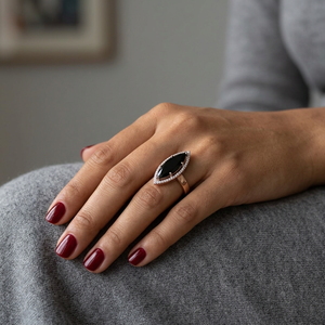 Bague de fiançailles Rizta Jewel en or 14 carats et argent 925, diamant noir naturel 3,5 carats, taille brillant rond de luxe, halo et longue marquise - Product Image 5