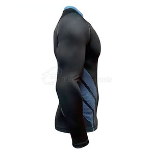 Rashguard de MMA con logo personalizado, material de spandex y poliéster, transpirable, para venta en línea. - Product Image 3