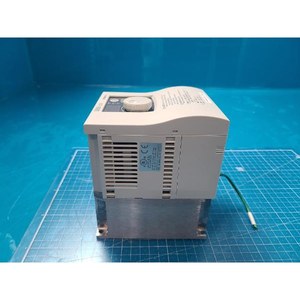 Mitsubishi FR-S510WE-0. Variador de Frecuencia CA de 75K Usado Como Es, Piezas de Equipos Semiconductores de Época - Product Image 3