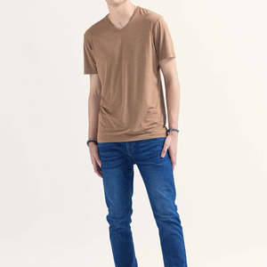 เสื้อยืดคอกว้างผู้ชายแบบขายส่ง สั่งทำได้ ผ้าฝ้ายนุ่ม แห้งเร็ว แขนสั้น สวมใส่สบาย เหมาะสำหรับออกกำลังกายและเล่นกีฬา - Product Image 3