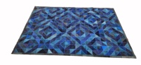 Tapis artisanal en cuir de vachette véritable, patchwork bleu marine et noir, avec poils, pour la maison moderne