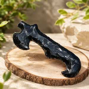 Figura de Hacha Vikinga de Obsidiana Negra Hecha a Mano de 6 Pulgadas, Arte en Piedra Preciosa, Coleccionable Nórdico y Decoración Feng Shui para el Hogar - Product Image 1