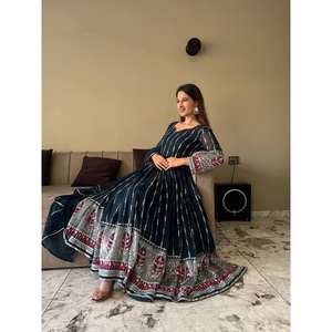 ENSEMBLE DE COSTUME ANARKALI GEORGETTE ANARKALI BRODÉ UC348 - Product Image 1