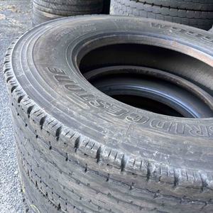 ใช้ปลอกยางสำหรับการโหลดซ้ำเฉพาะ11R22.5รถบัสรถบรรทุกญี่ปุ่น295/80R22.5 275/80R22.5 Dunlop แบรนด์ YOKOHAMA BS - Product Image 3