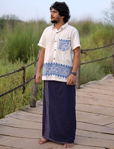 Camisa de Manga Corta de Algodón con Estampado Artesanal para Hombre, Blanca e Índigo con Estampado Dabu, Prenda Casual de Verano con Cuello y Botones - Product Image 5