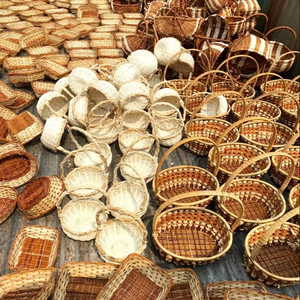 Panier en rotin imperméable de haute qualité, tissé à la main, bac de rangement naturel pour salon, cuisine, buanderie, design moderne et écologique - Product Image 1