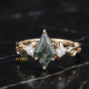 Anillo de Ágata Musgosa con Corte Cometa en Oro de 14K, Anillo de Compromiso Inspirado en la Naturaleza, Ágata Musgosa Verde con Diseño de Hoja y Rama, Joyería Fina - Product Image 4